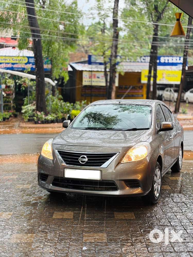 Nissan Sunny 2012 Petrol Well Maintained