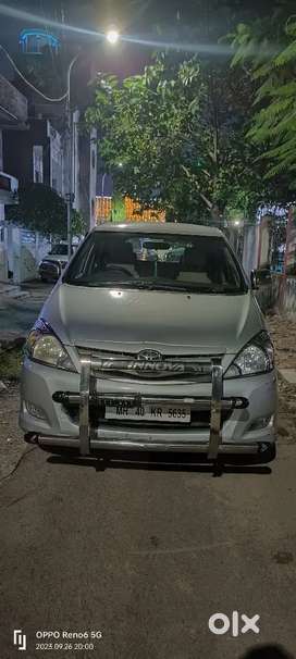 Toyota Innova 2.5g 2012