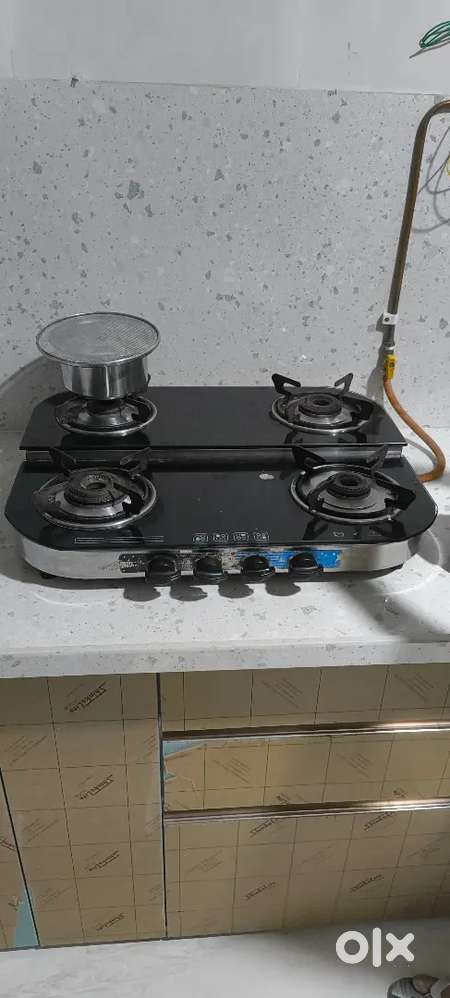 4 burner gas Stove with Glass top