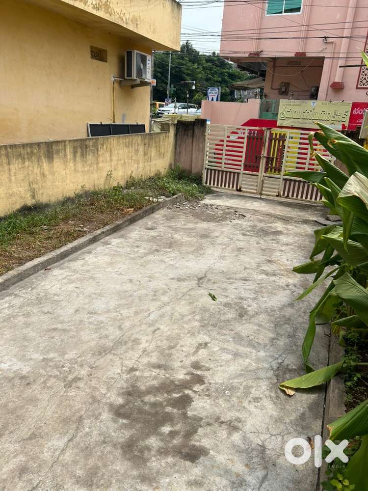 Rent for Commercial place with double bed room Asbestas sheet house