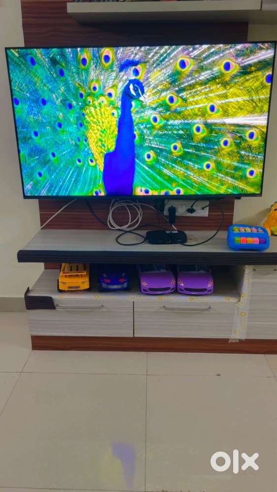 OnePlus 55” Smart TV – Excellent Condition  ₹30,000  Moving Sale
