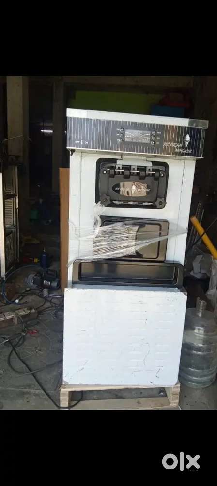 Softy ice cream machine