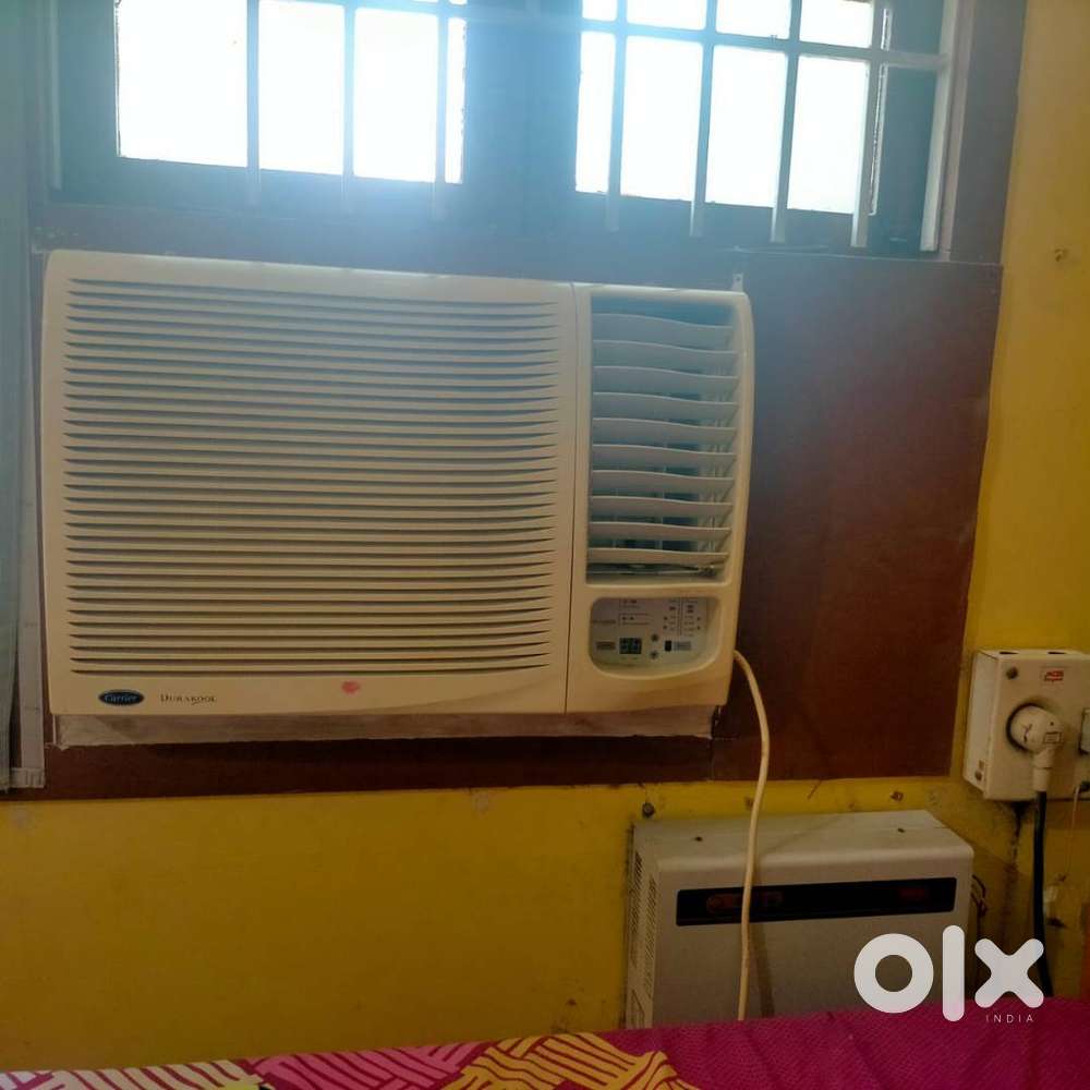 Carrier window AC