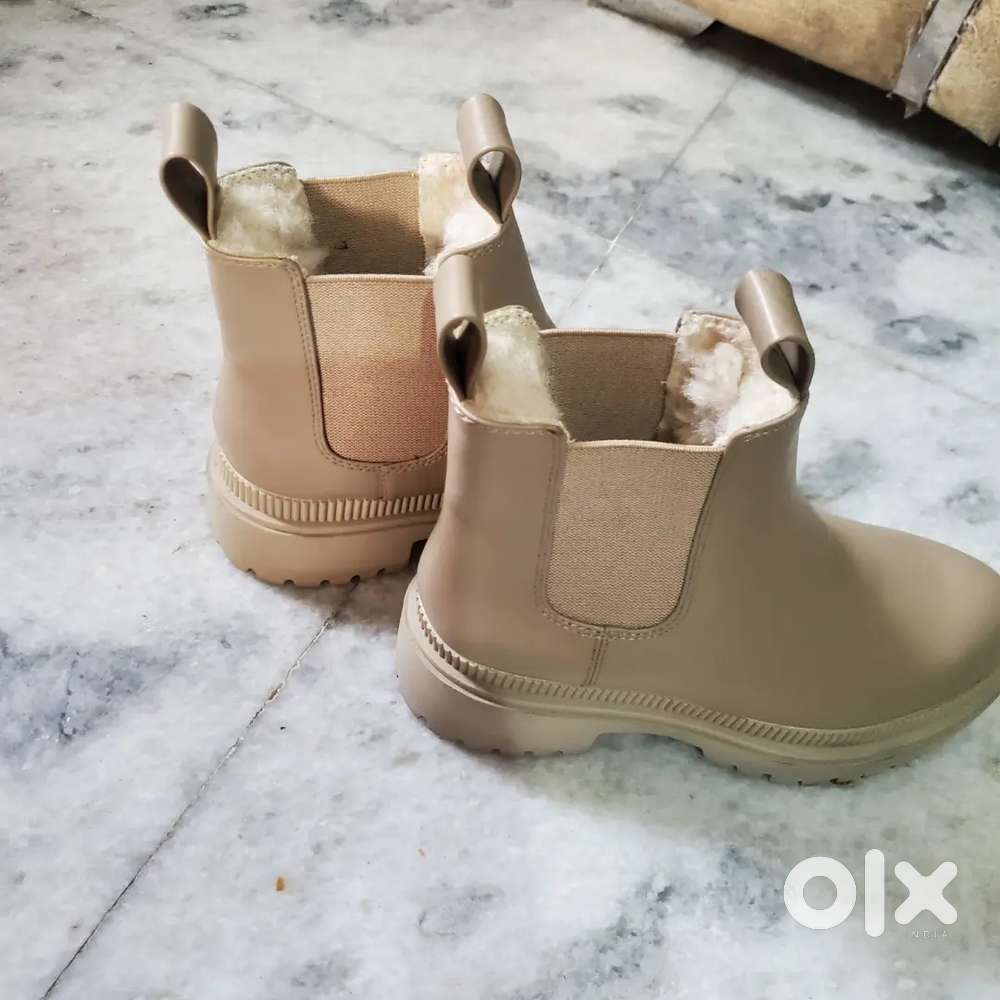 H&M female shoes