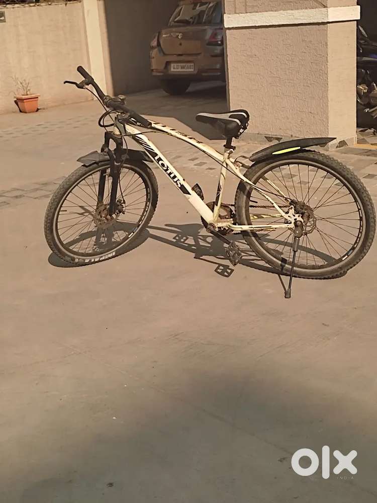 Best CYCLE UNDER 3999