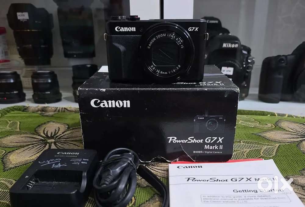 Canon PowerShot G7 X Mark ii (20.1 MP, Black)