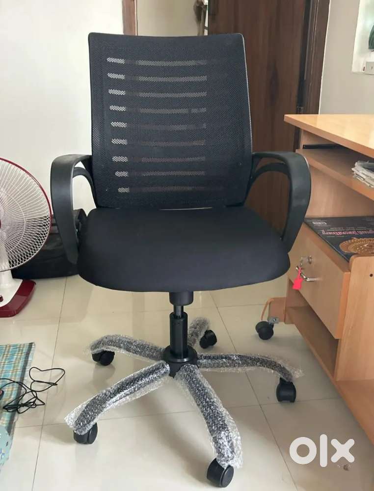 Study chair
