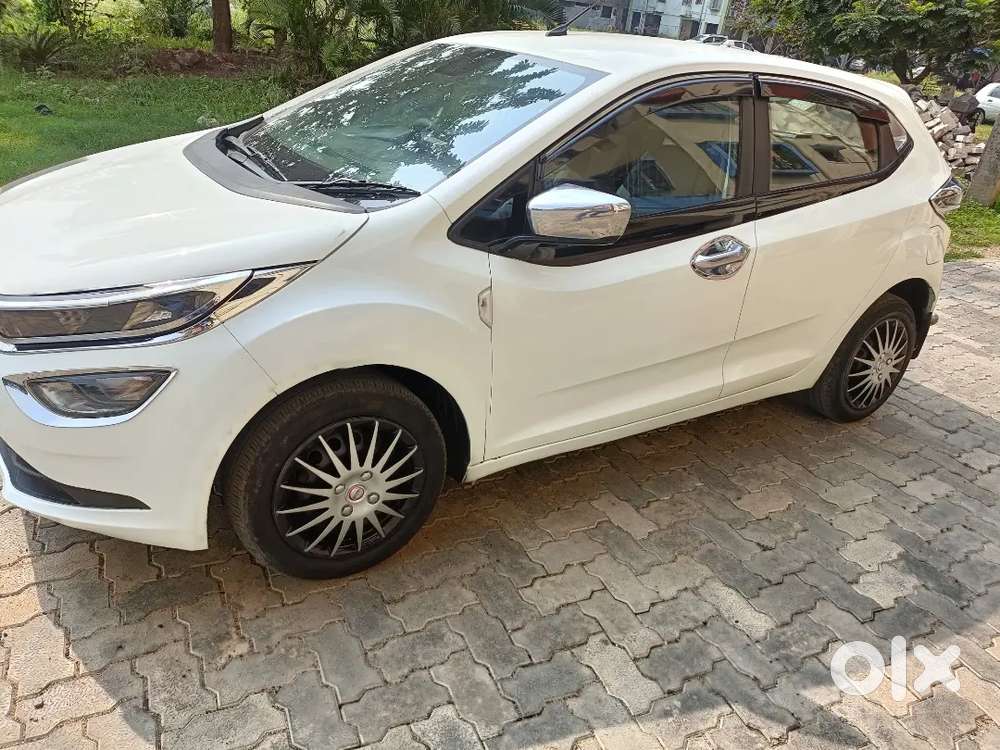 Tata Altroz 2021 Petrol 38500 Km Driven