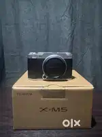 FUJIFILM X-M5 Mirrorless Camera