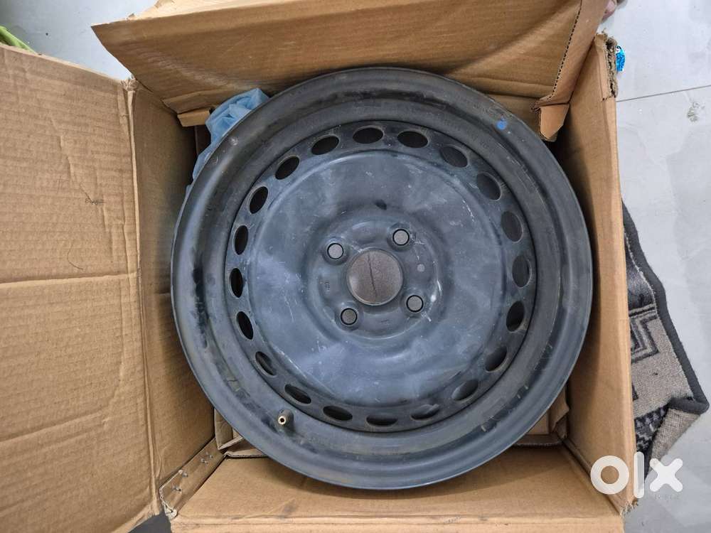 New baleno steel and wheel cup cover rim 04 qty.