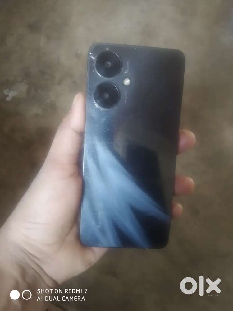 Redmi 13C 5G 4+4 GB Ram 128 GB memory only 5 month old hai