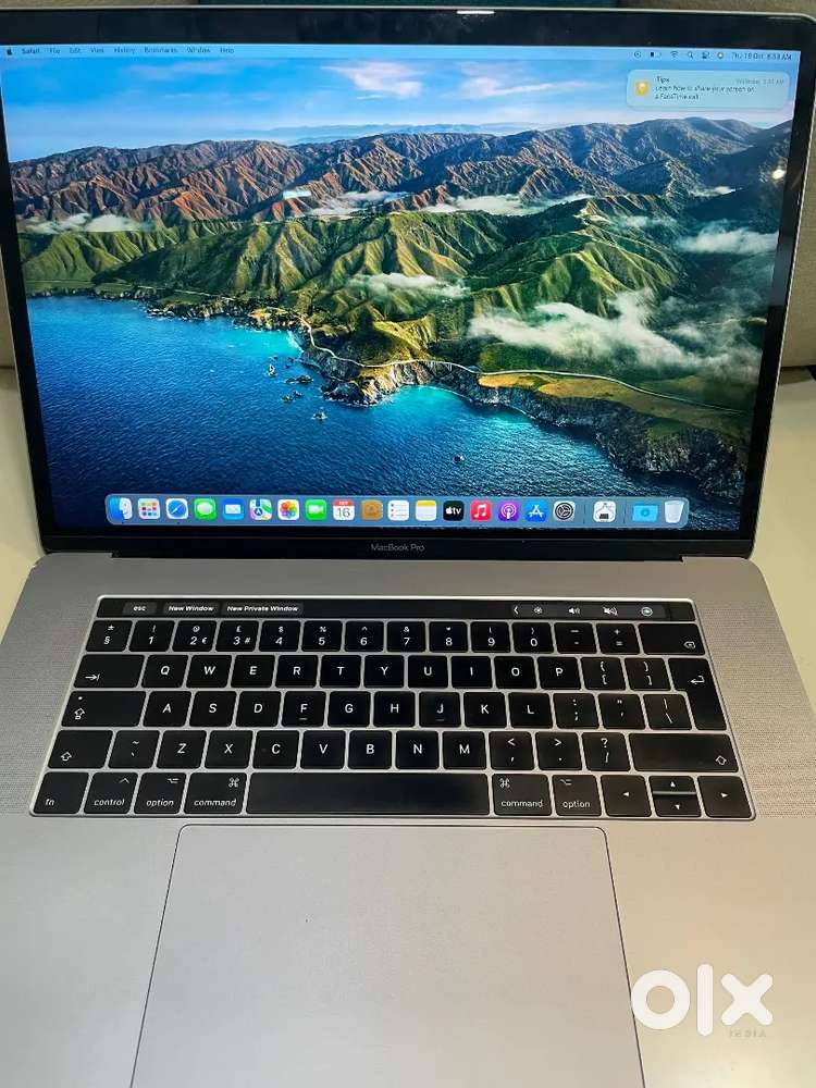 MacBook Pro 2016 15 inch/Intel core i7 /Storage: 256 GB /Ram 16GB