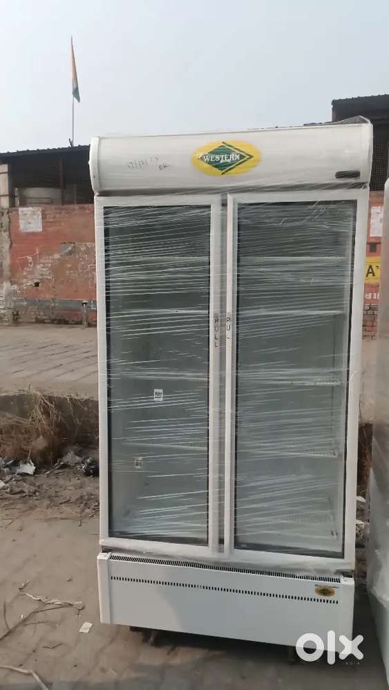 रेस्टोरेंट का पुराना सामान मिलता है