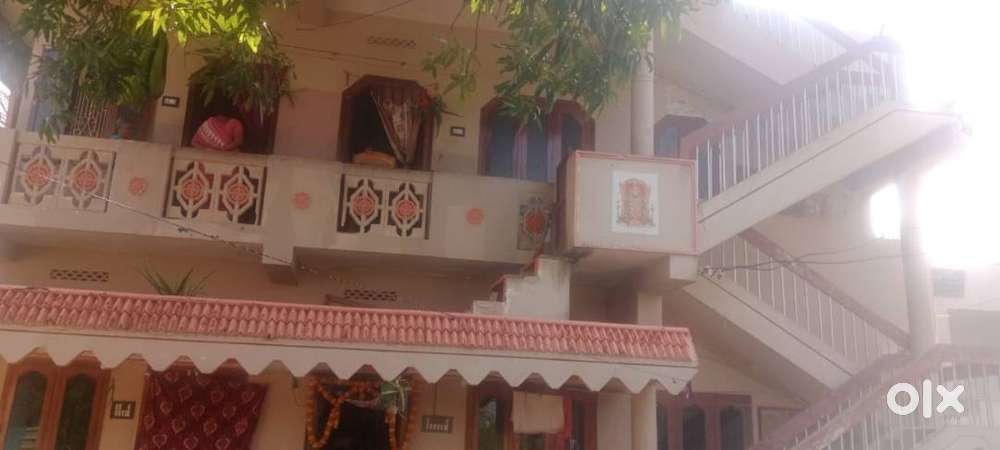 Gudivada,Nagavarappadu near eluru road in a 2stairs Building for sale
