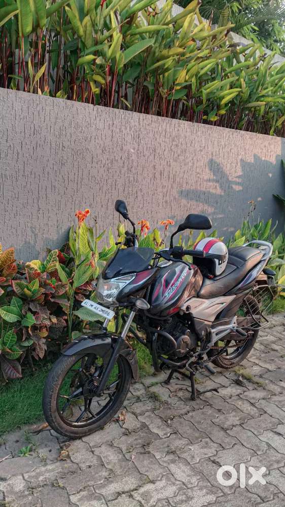 *BAJAJ DISCOVER 125 ST.MODEL 2014 DEC