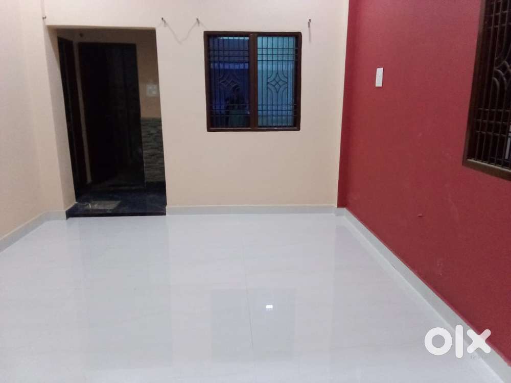 2bhk room for rent for family and girls 2km from cheoki station