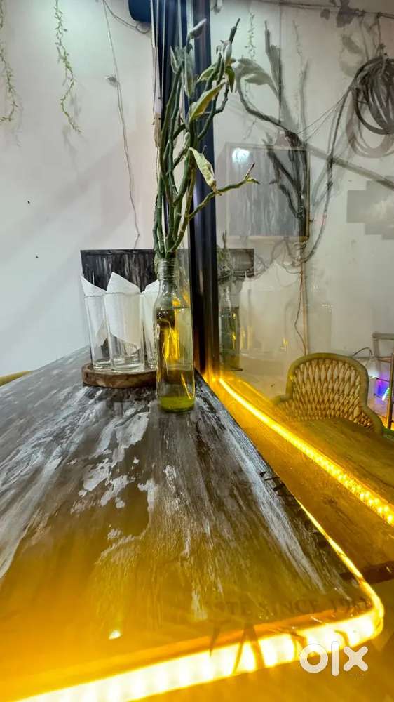 RUNNING RESTAURANT FOR SALE