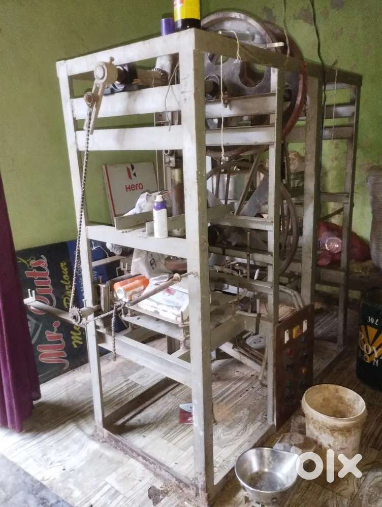 Dona pattal machine