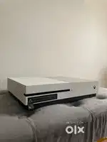 Xbox One S - 500GB  (Dubai Import)