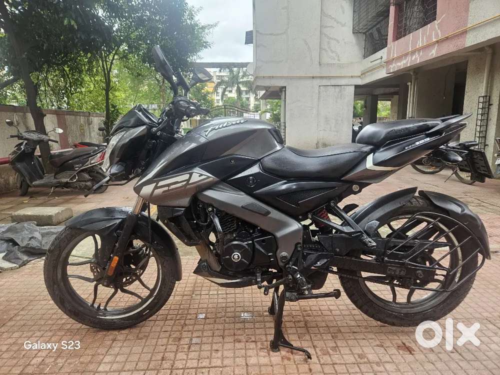 Pulsar NS125