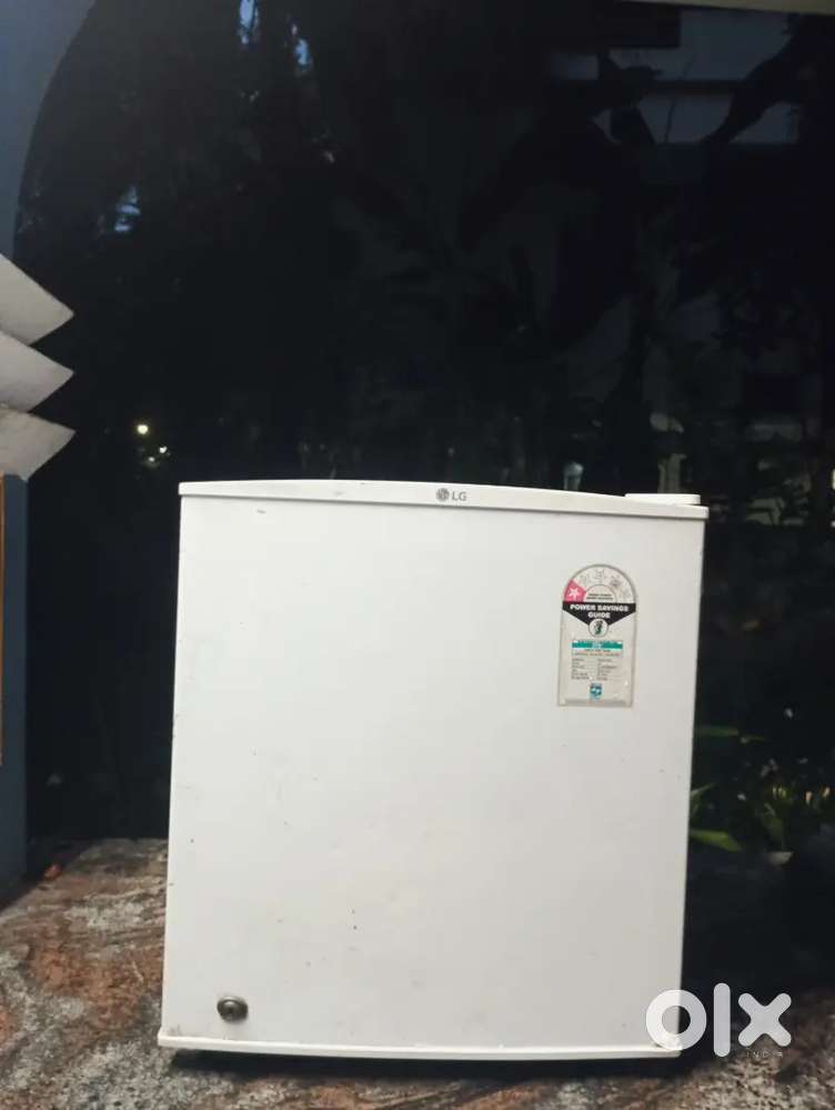 Mini fridge  good condition