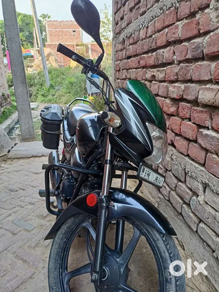 All paper ok new tyre battry new , serviced, owner urgent sell