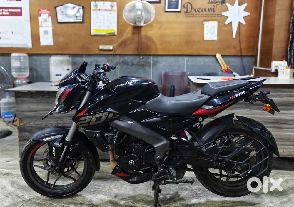 PULSAR NS 200 2023 FOR SALE ( PAY 10000 AND GET IT IN EMI )