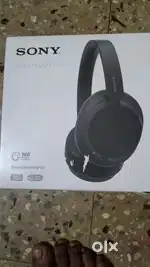Sony headphones (WH-CH720N)