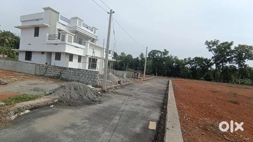 ANGAMALY KARUKUTTY APPOLLO HOSPITAL NEAR BY 5, 8, 10 CENT PLOTS