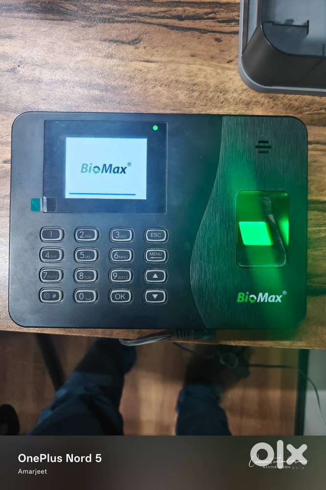 BIO MAX ATTANDANCE MACHINE