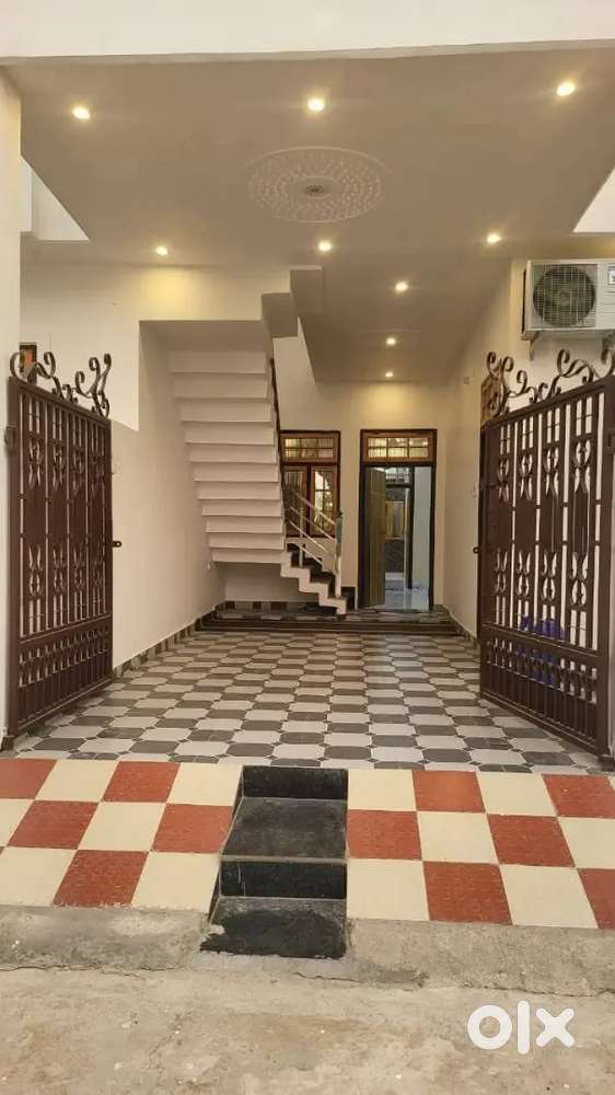 Army cantt 2 km,vijay nagar chauraha 1 km, cricket academy 100 meter,