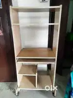Computer table