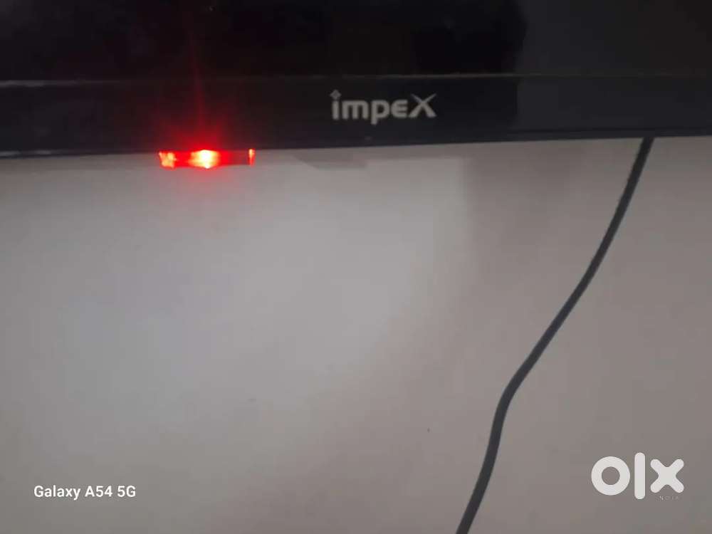 Big Led TV with free bracket @ 10k