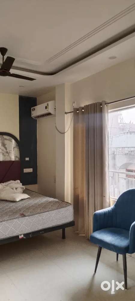 17 room for rent near trauma centre.