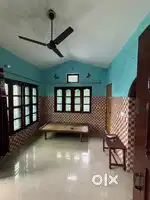 1 room set available