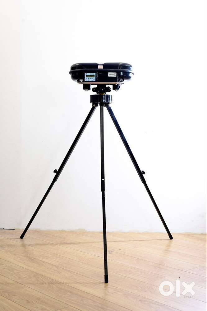 Cricket Bowling machine