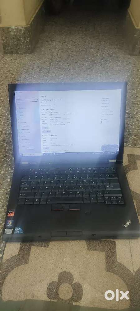 Laptop (Lenovo)
