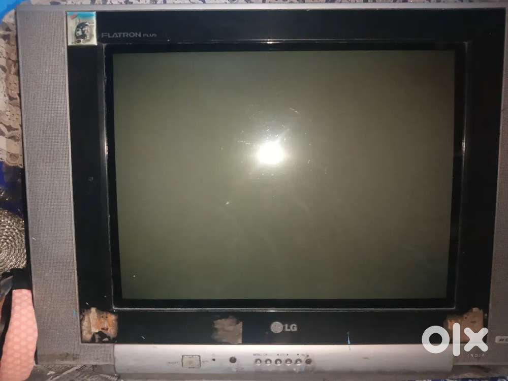 LG FLATRON PLUS T.V  very good condition