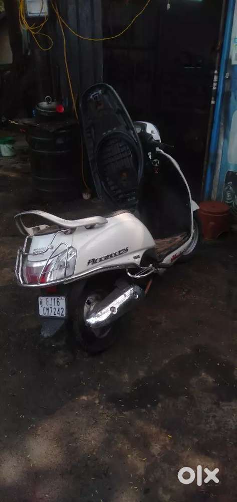 I'm selling my suzuki access first' owner good enginest h