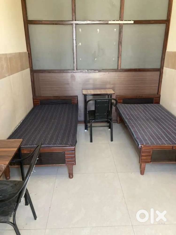 Boys pg with food sector 22 c chandigarh