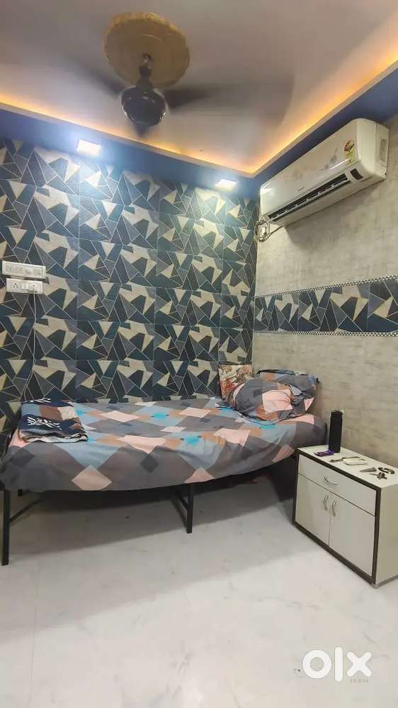 Need a urgent roommate in preoccupied 2bhk house