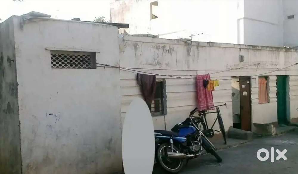 125 sq yard for sale