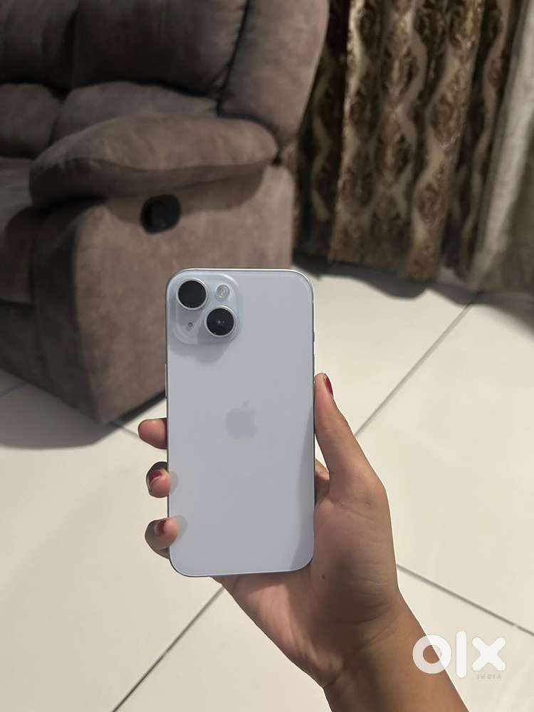 Iphone 15 256 gb white colour