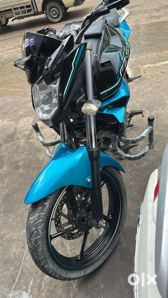 Yamaha Fzs