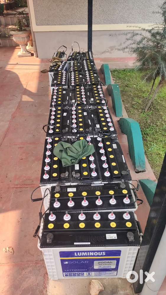 Luminous 200ah solar battery