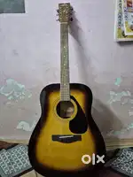 Yamaha F280 acoustic guitar