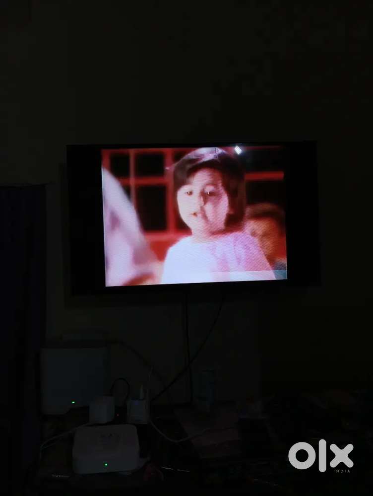 VW 32 inch smart tv