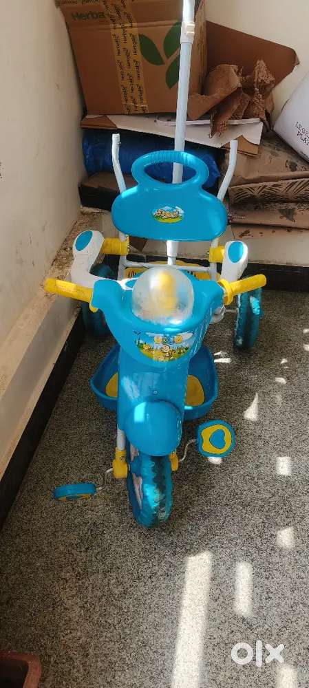 Tricycle for kids