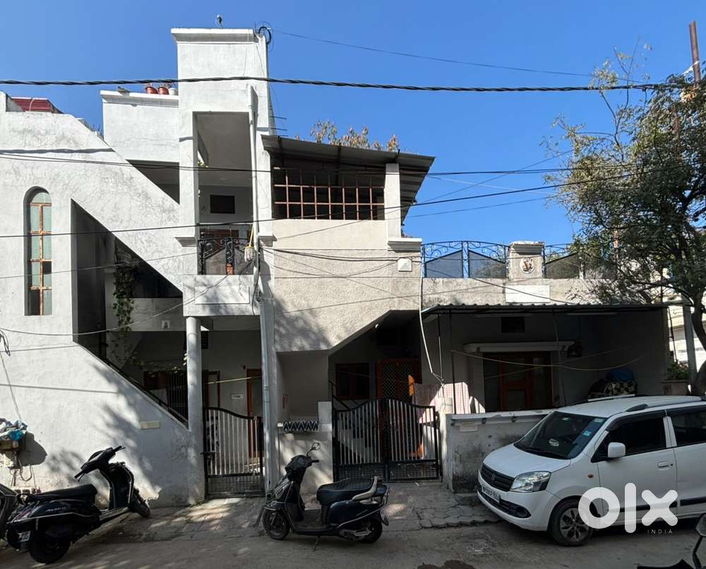 Nearest To Annpurna Temple.