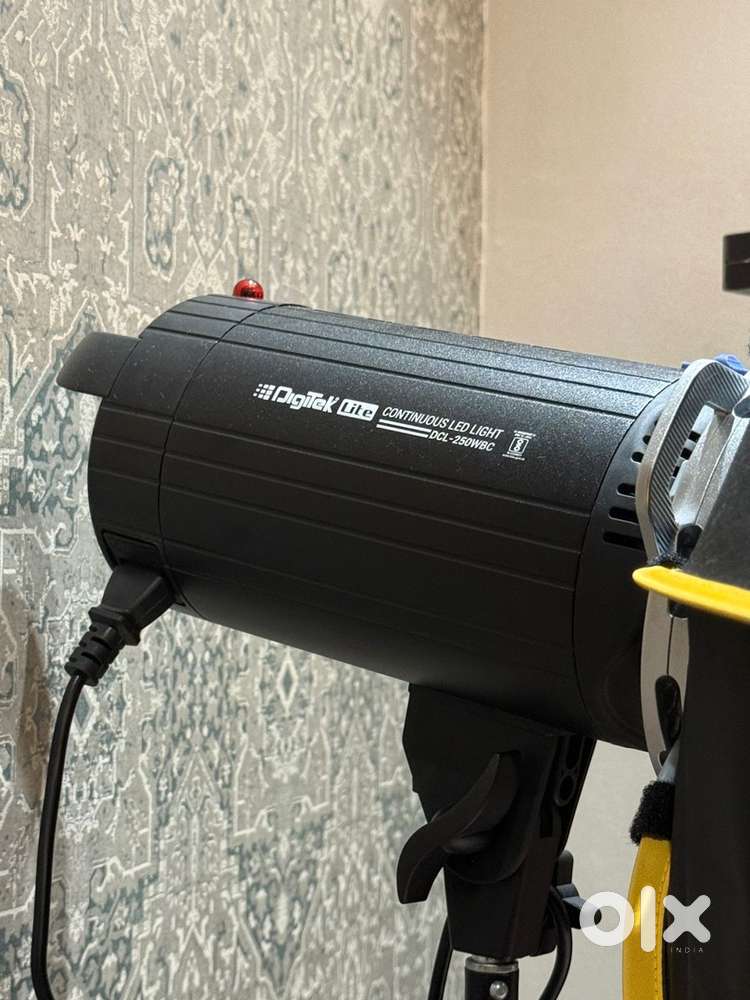 Digitek Softbox light